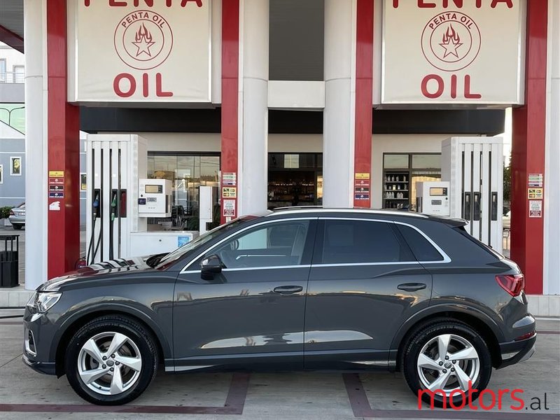 2018' Audi Q3 photo #2