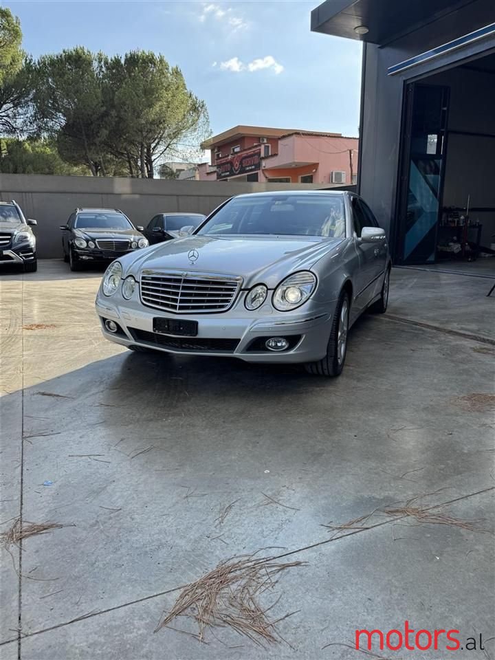 2007' Mercedes-Benz E 200 photo #1