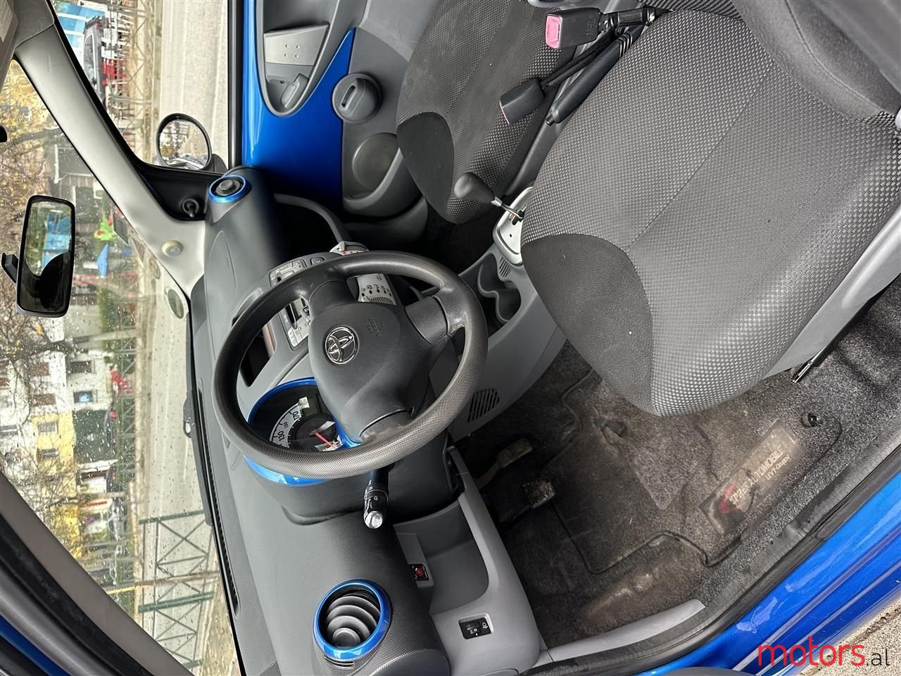 2010' Toyota Aygo photo #6