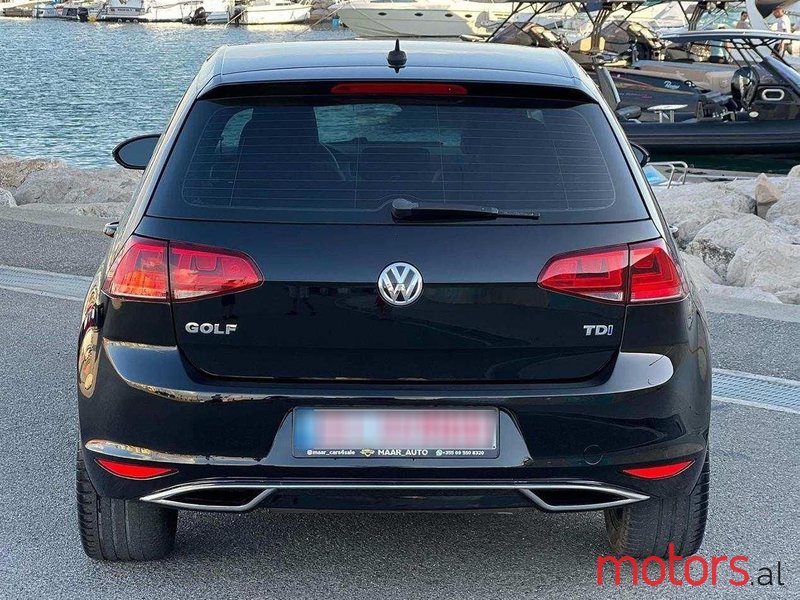 2015' Volkswagen Golf photo #4