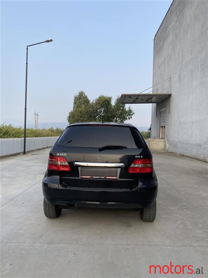 2010' Mercedes-Benz B 180 photo #5