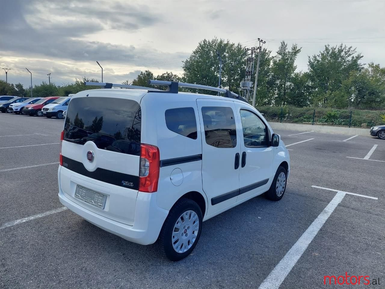 2012' Fiat QUBO photo #2