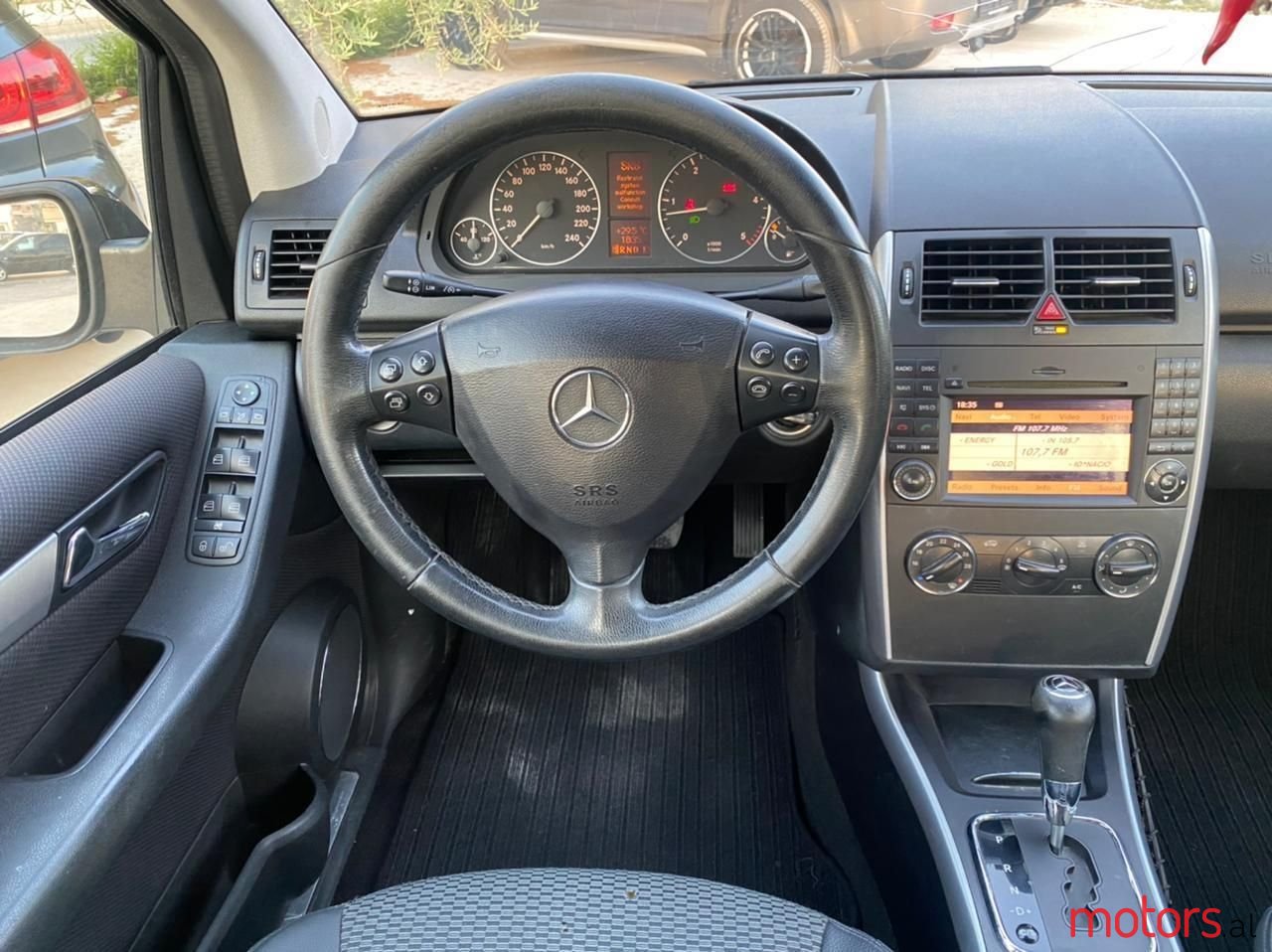 2005' Mercedes-Benz A 180 photo #5