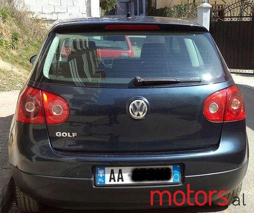 2005' Volkswagen Golf photo #2