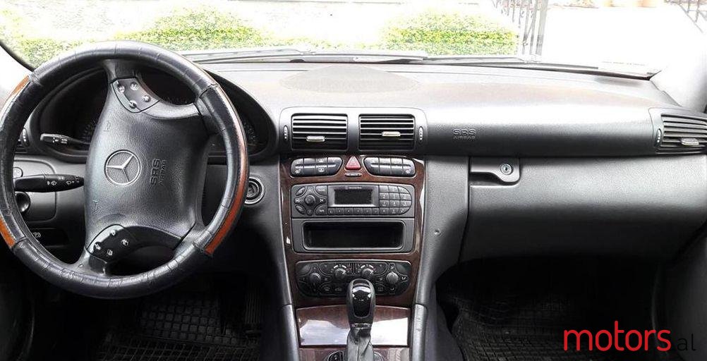 2004' Mercedes-Benz 240 photo #1