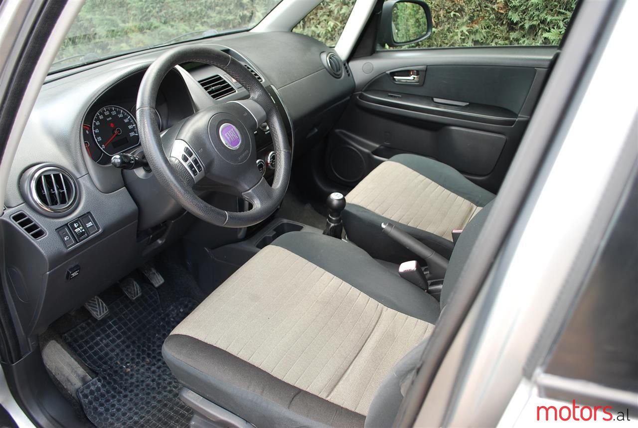 2009' Fiat Sedici photo #6