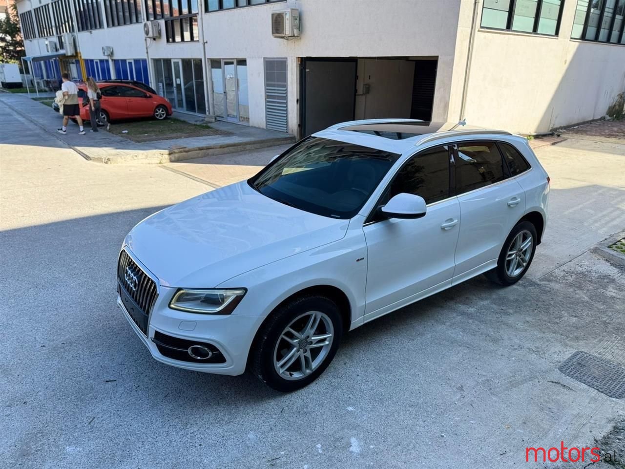 2013' Audi Q5 photo #2