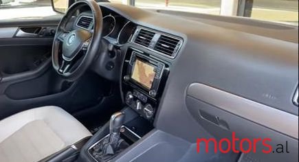 2016' Volkswagen Jetta photo #1