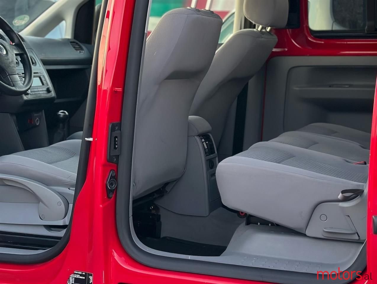 2006' Volkswagen Caddy photo #4