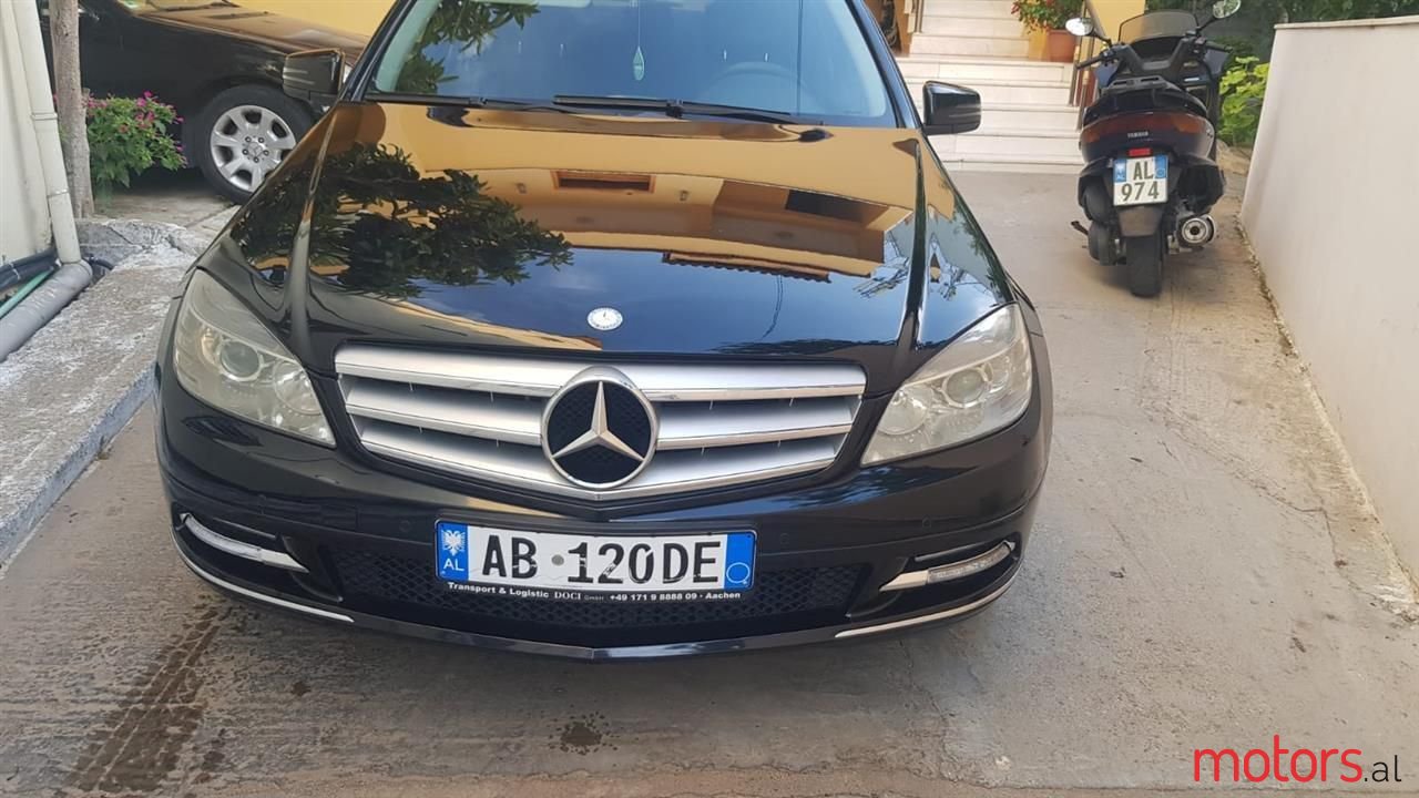 2010' Mercedes-Benz C 220 photo #1