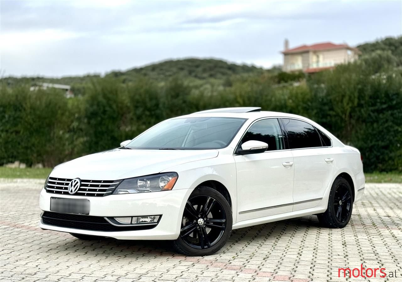 2013' Volkswagen Passat photo #6