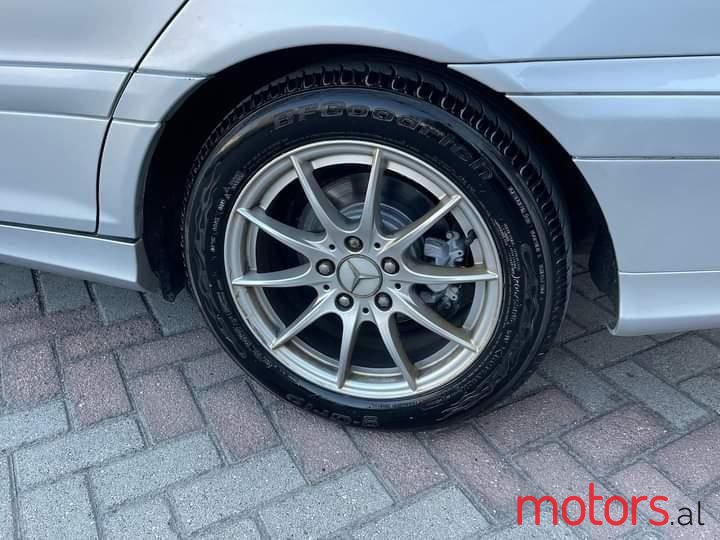 2006' Mercedes-Benz C 220 photo #5