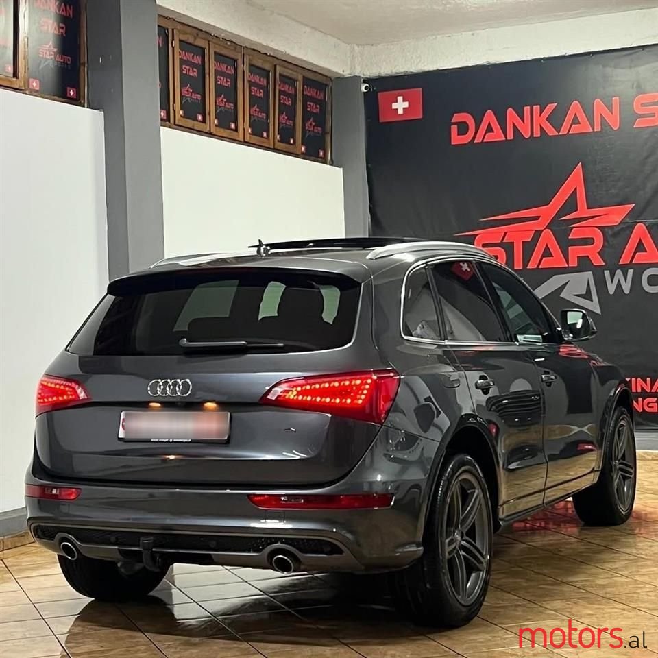 2012' Audi Q5 photo #5