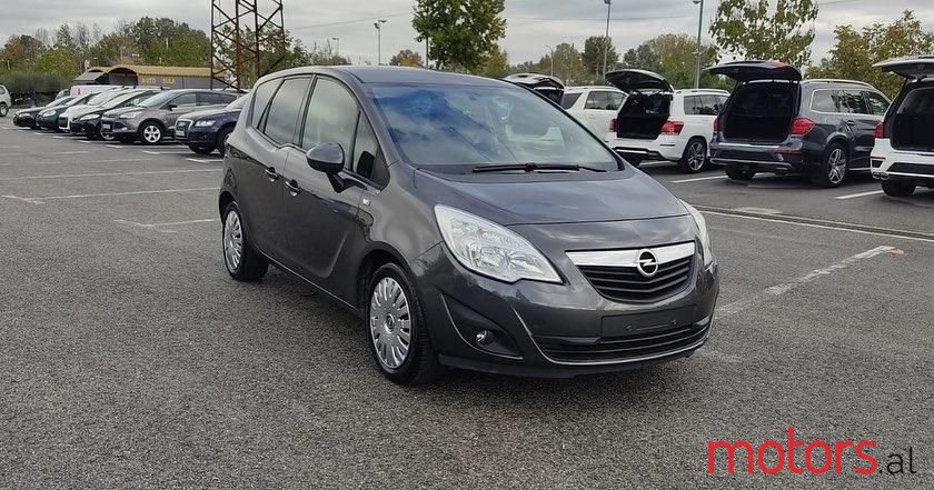 2011' Opel Meriva photo #2