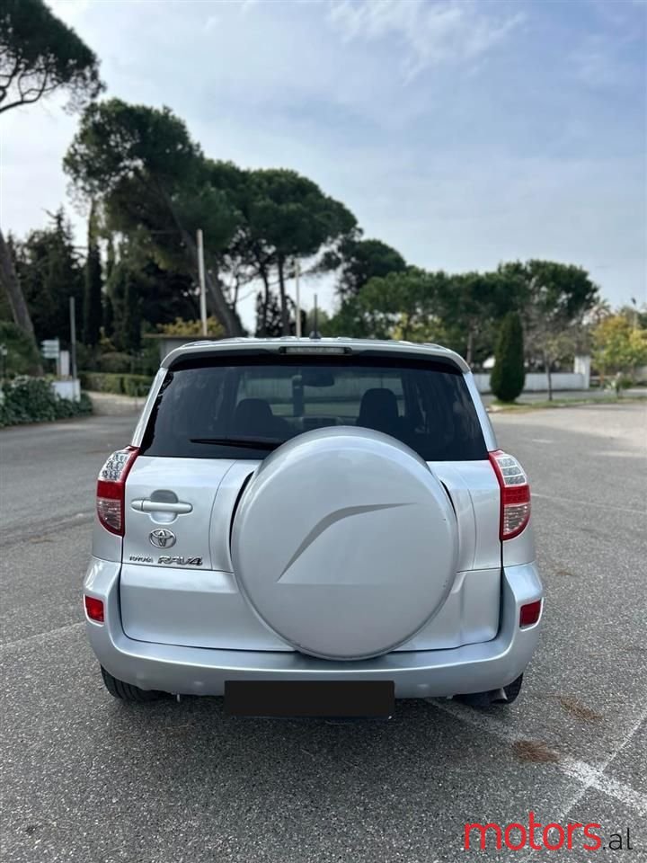 2011' Toyota RAV4 photo #4