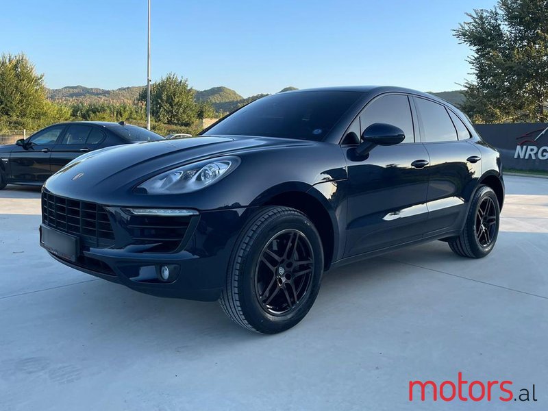 2015' Porsche Macan photo #1