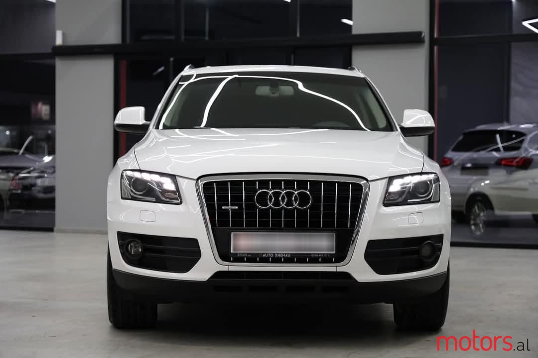 2010' Audi Q5 photo #6