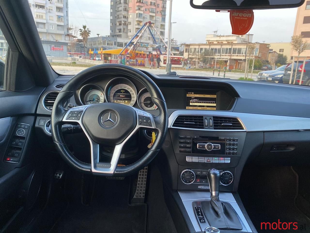 2011' Mercedes-Benz C 220 photo #5