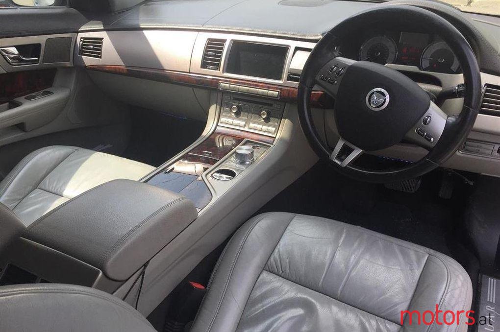 2008' Jaguar XF photo #1
