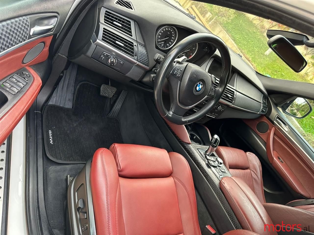 2010' BMW X6 photo #3