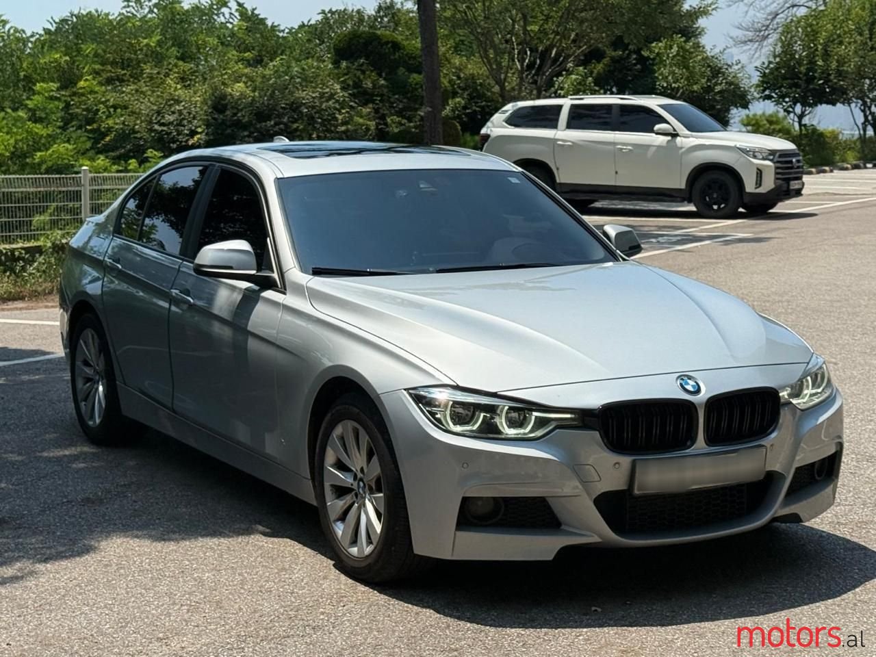 2016' BMW 320 photo #6