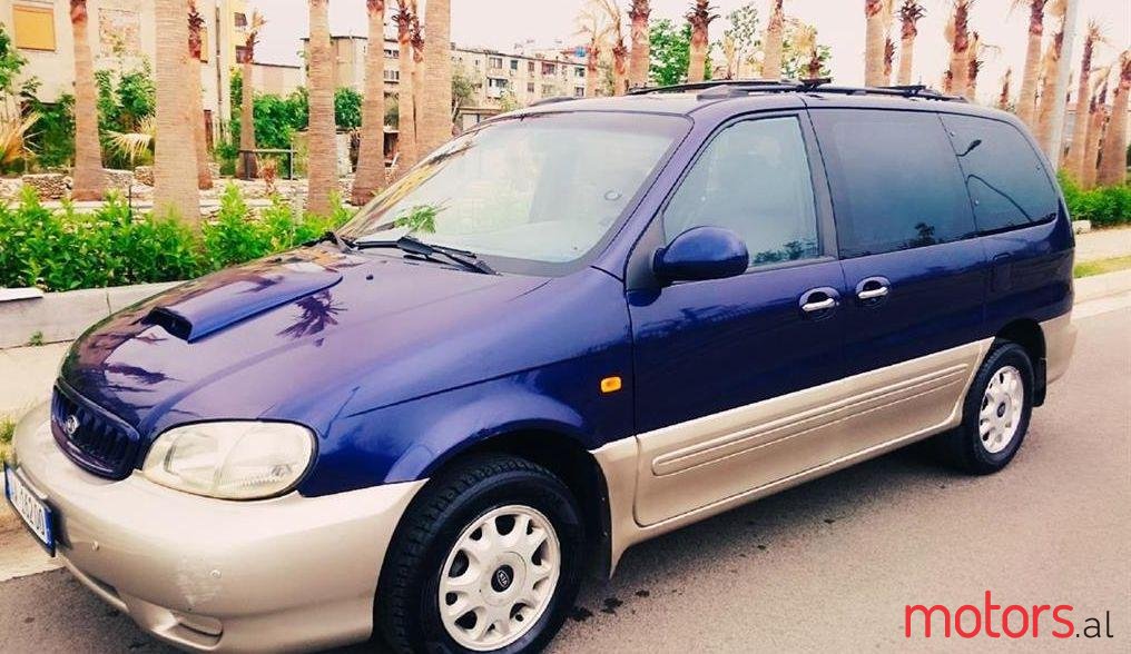 2000' Kia Carnival photo #1