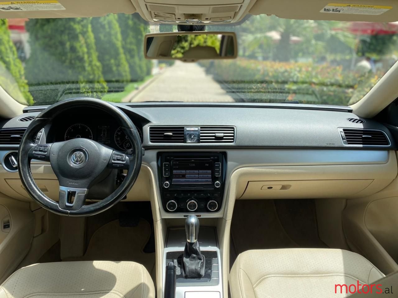 2012' Volkswagen Passat photo #4