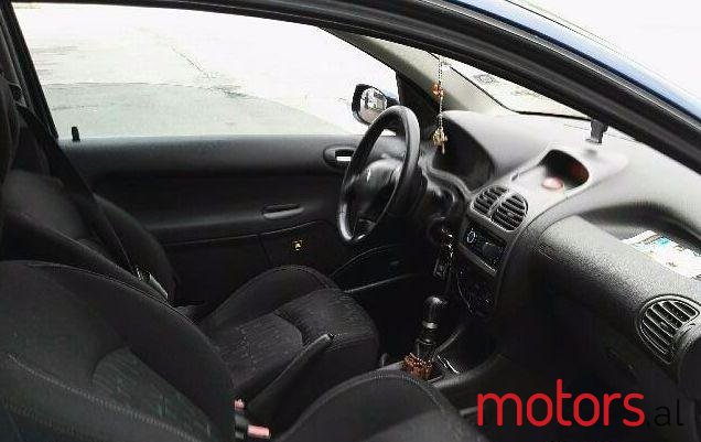 2003' Peugeot 206 photo #1
