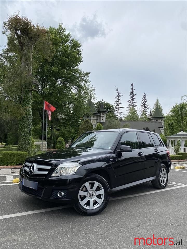 2010' Mercedes-Benz GLK 220 photo #1