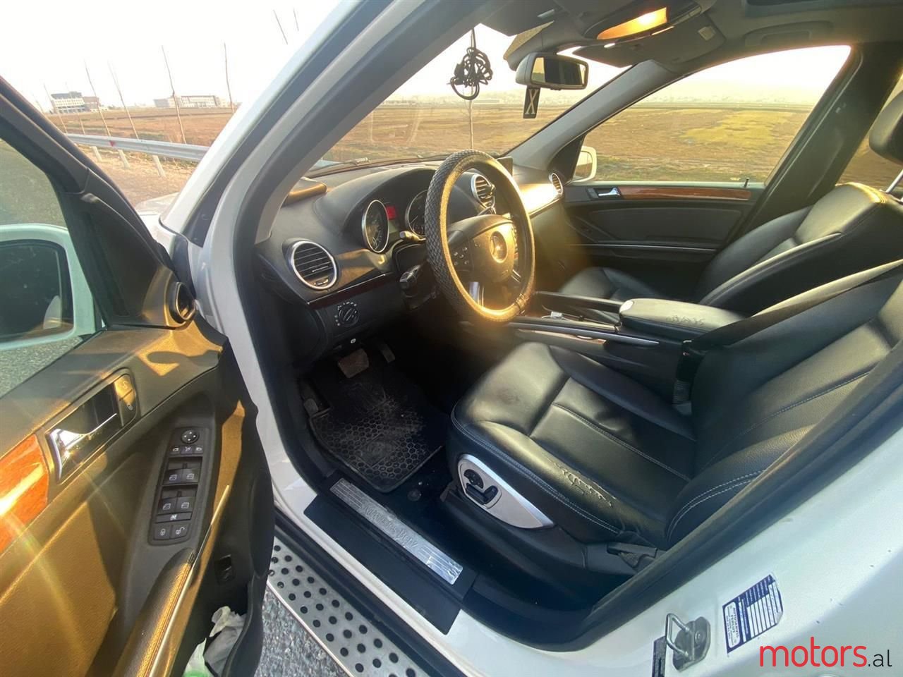 2007' Mercedes-Benz GL 450 photo #2