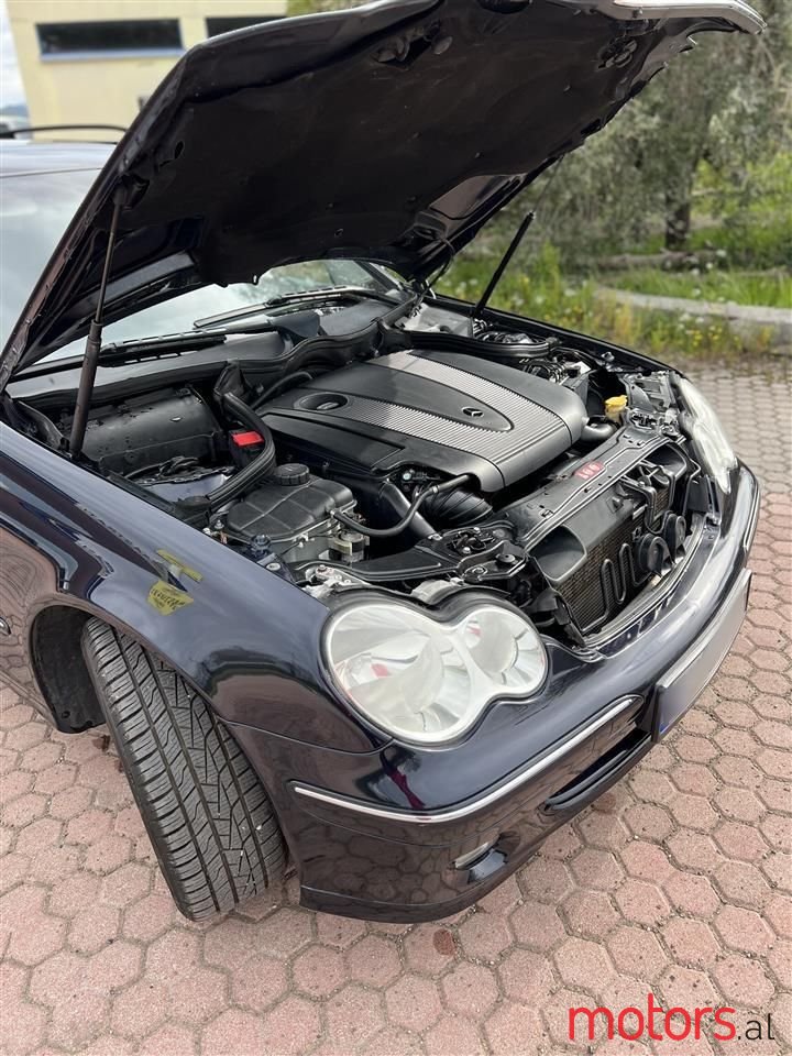 2006' Mercedes-Benz C 220 photo #5