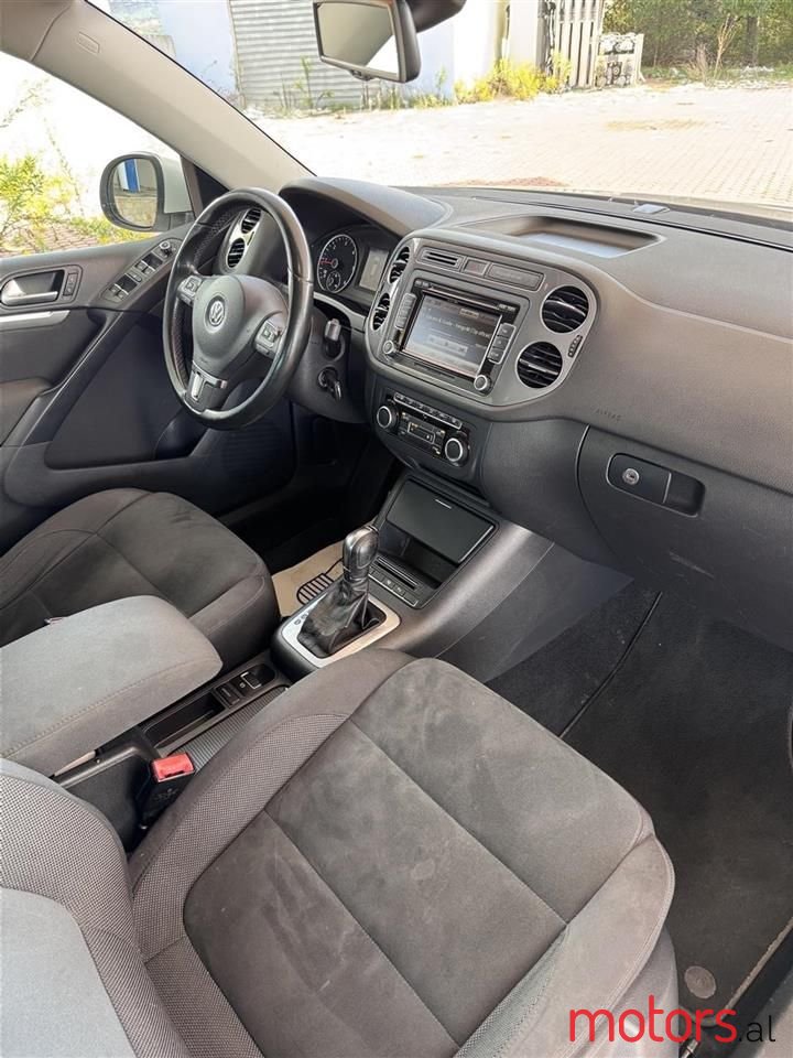 2013' Volkswagen Tiguan photo #5