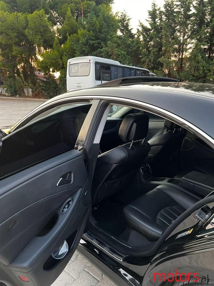 2009' Mercedes-Benz CLS 55 AMG photo #6