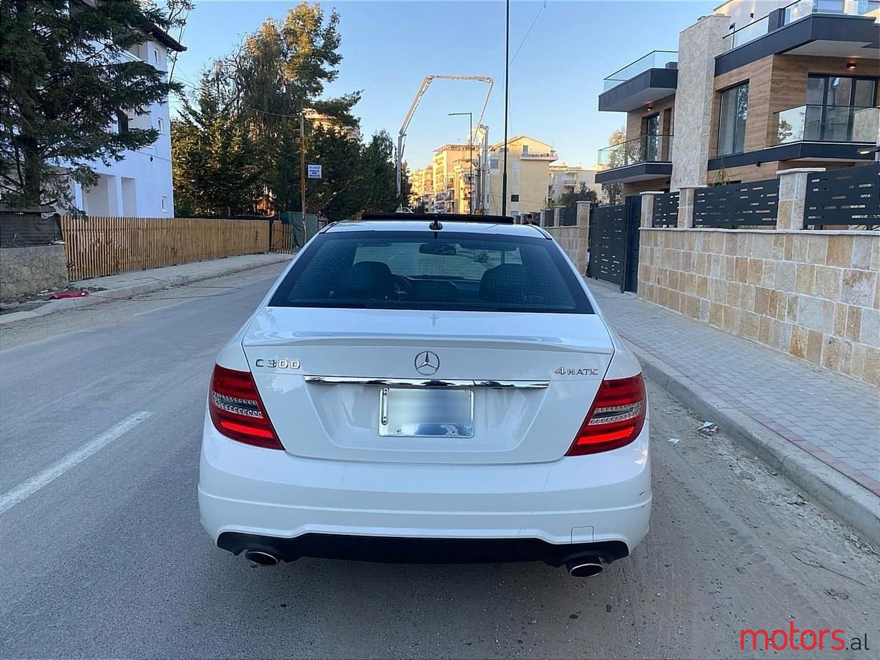 2012' Mercedes-Benz C 300 photo #5
