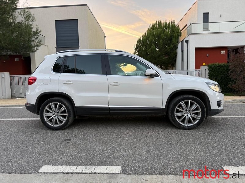 2013' Volkswagen Tiguan photo #6