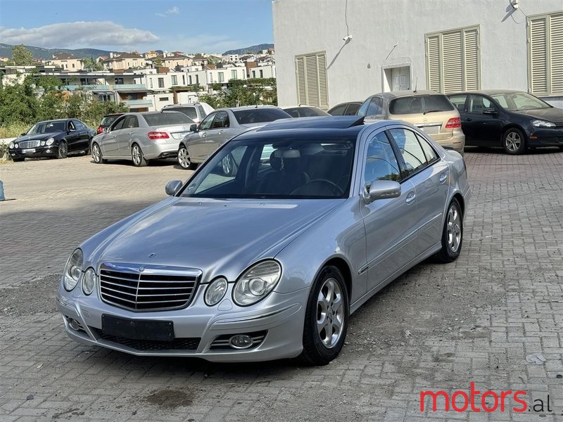 2007' Mercedes-Benz E 200 photo #2