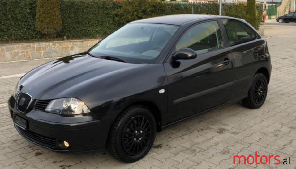 2004' SEAT Ibiza photo #1