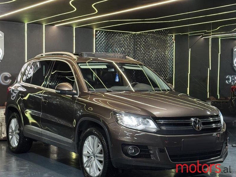 2014' Volkswagen Tiguan photo #3