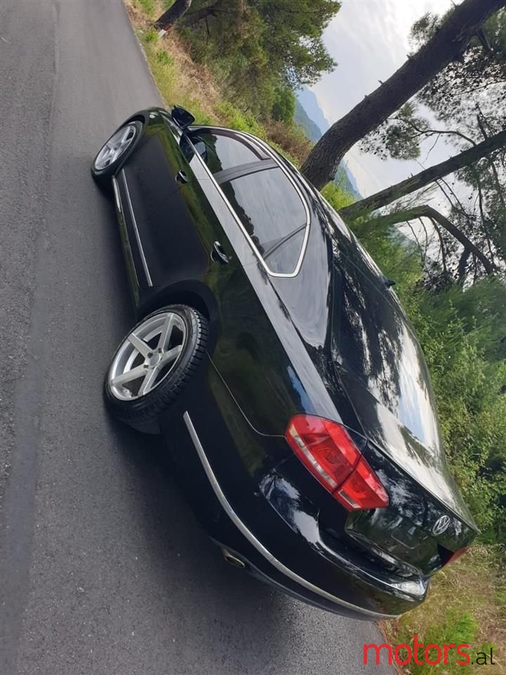 2012' Volkswagen Passat photo #5