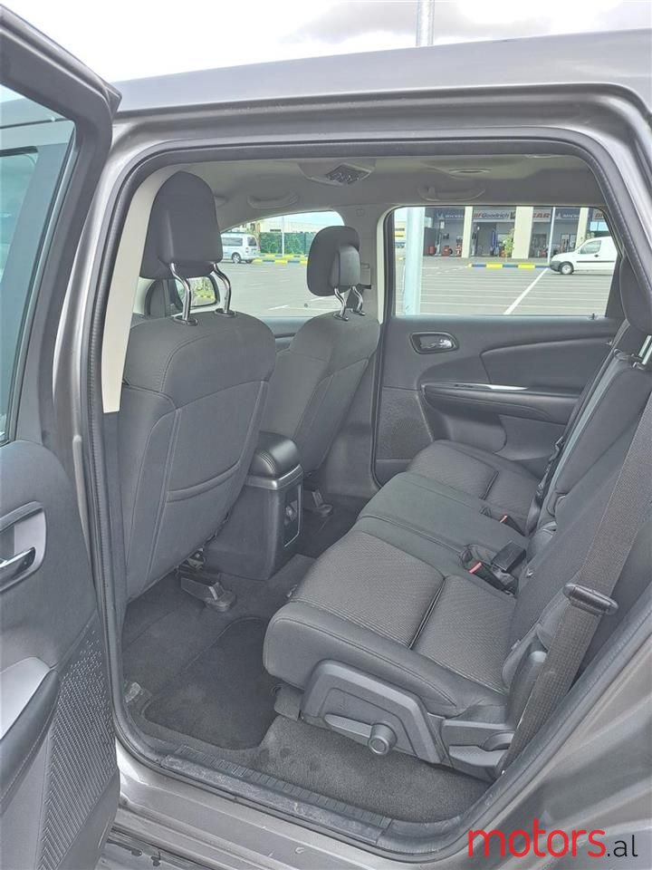 2012' Fiat Freemont photo #4