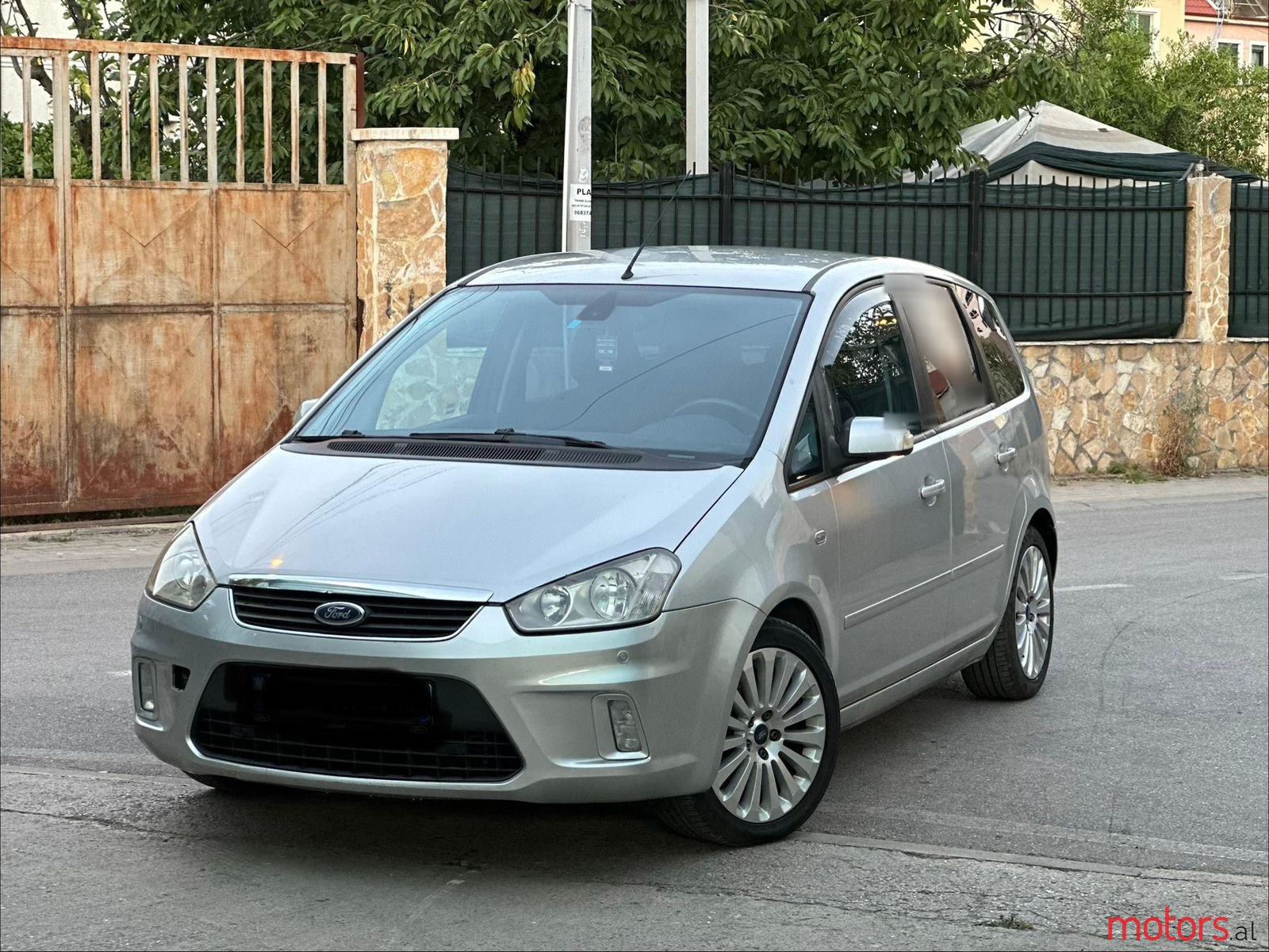 2009' Ford C-MAX photo #1