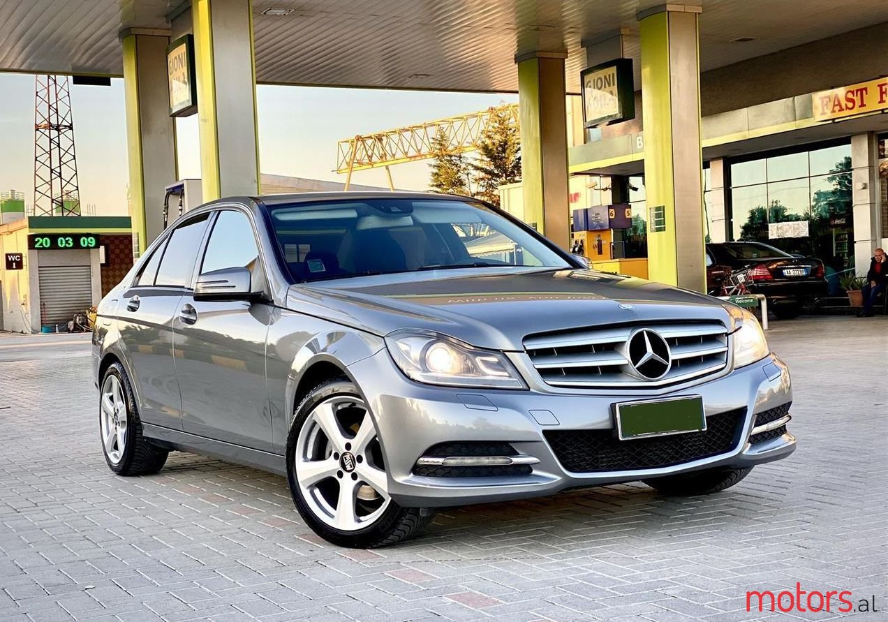 2014' Mercedes-Benz C 200 photo #1