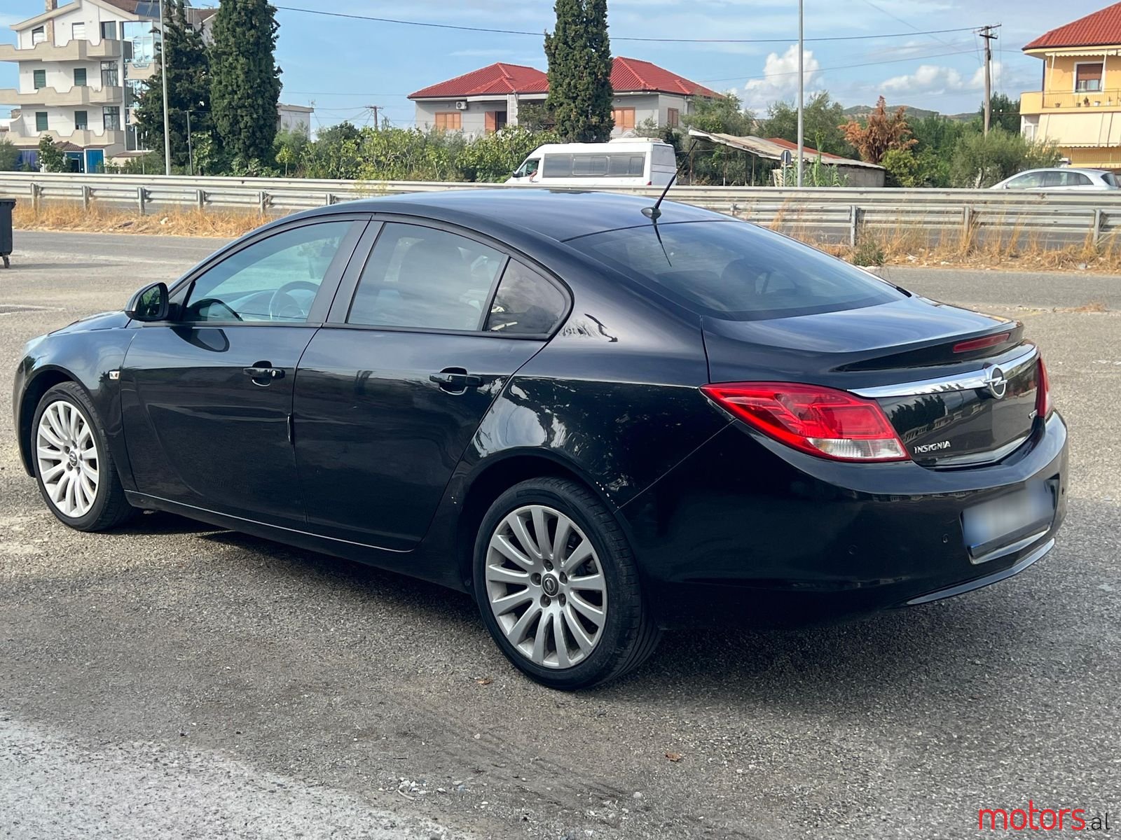 2010' Opel Insignia photo #1