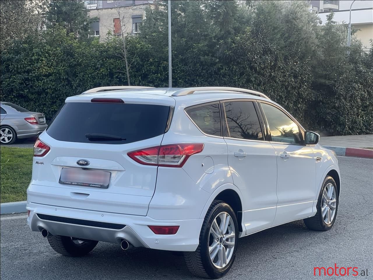 2014' Ford Kuga photo #6