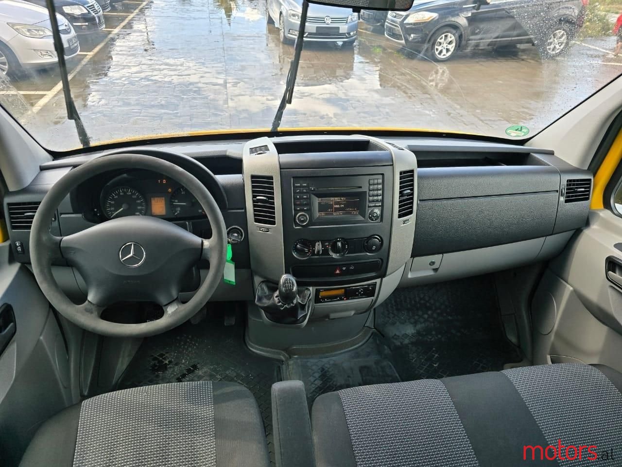 2011' Mercedes-Benz Sprinter photo #6