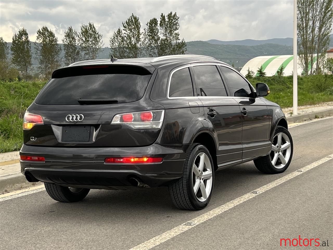 2010' Audi Q7 photo #4