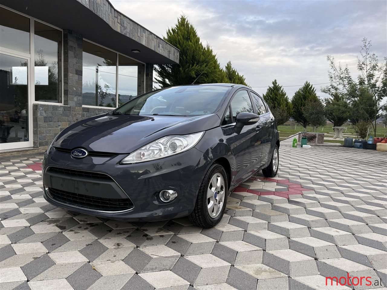 2011' Ford Fiesta photo #5