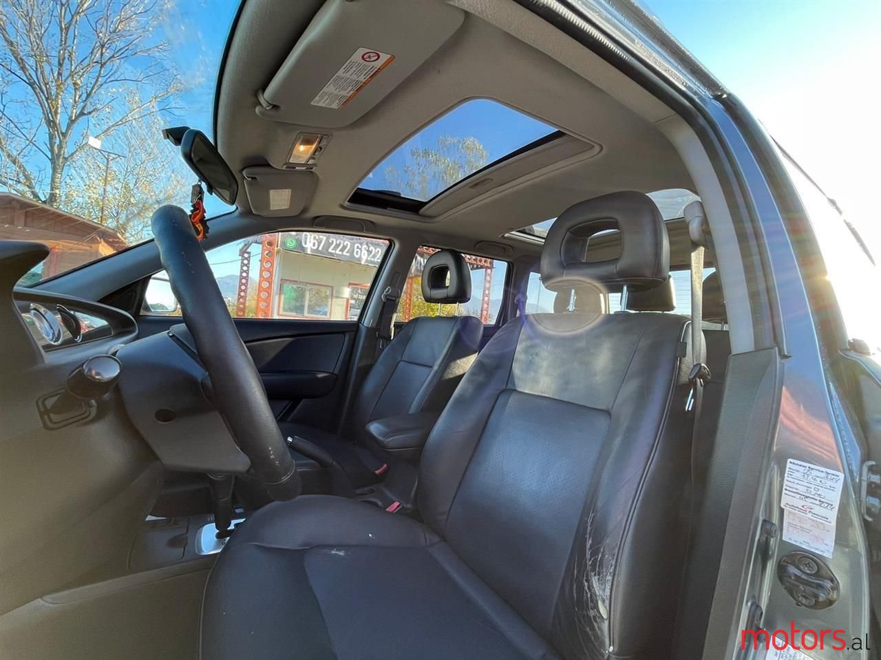 2004' Mitsubishi Outlander photo #5