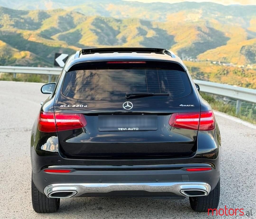 2018' Mercedes-Benz GLC 220 photo #2