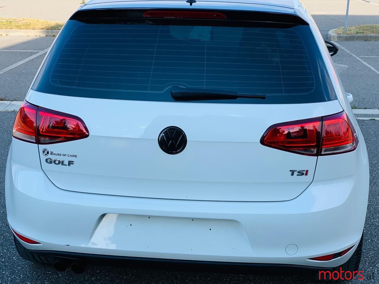 2016' Volkswagen Golf photo #4